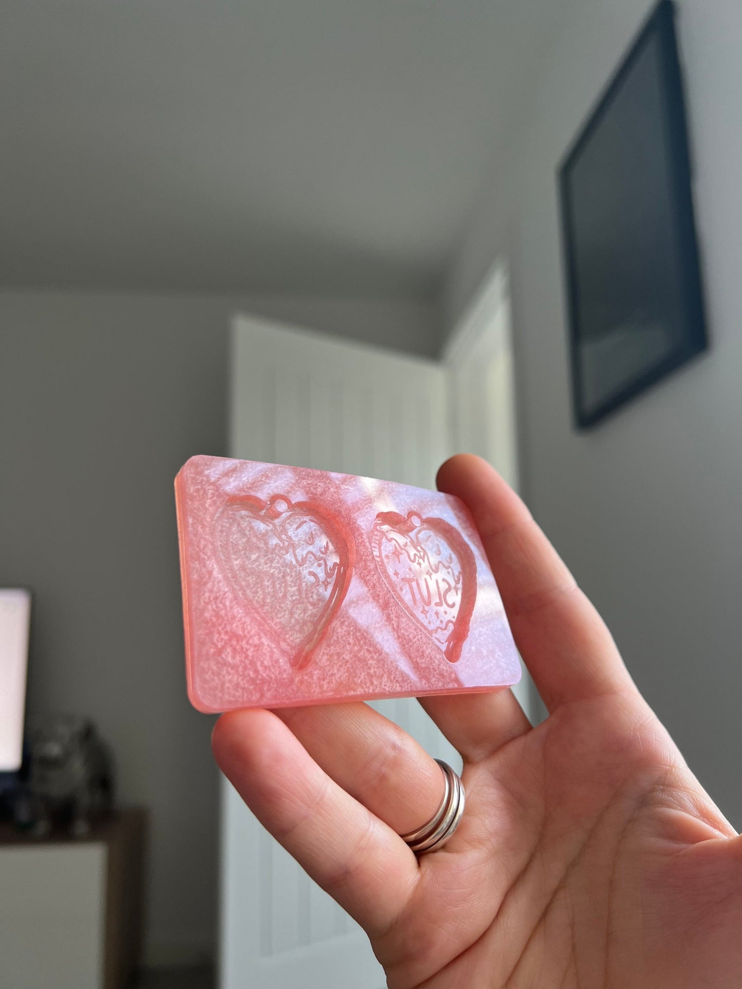 1.5 inch Rude Sl*t Hearts Silicone Mould