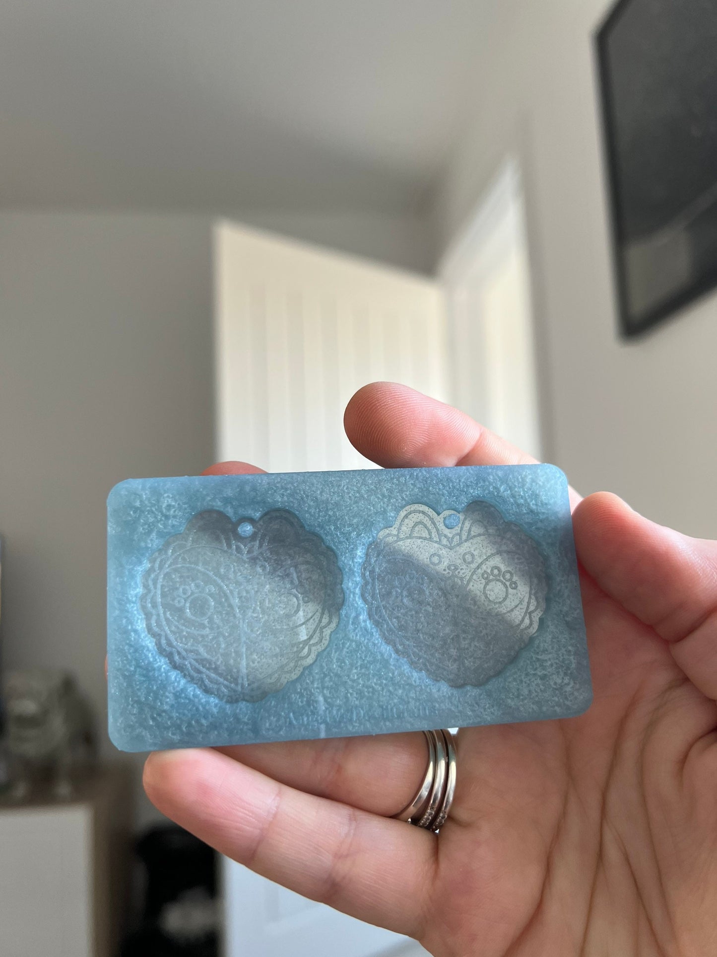 1.5 inch Puppy Butt Hearts Silicone Mould