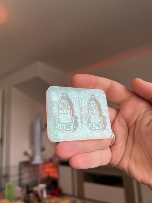 1.5 inch Familiar Paws Silicone Mould
