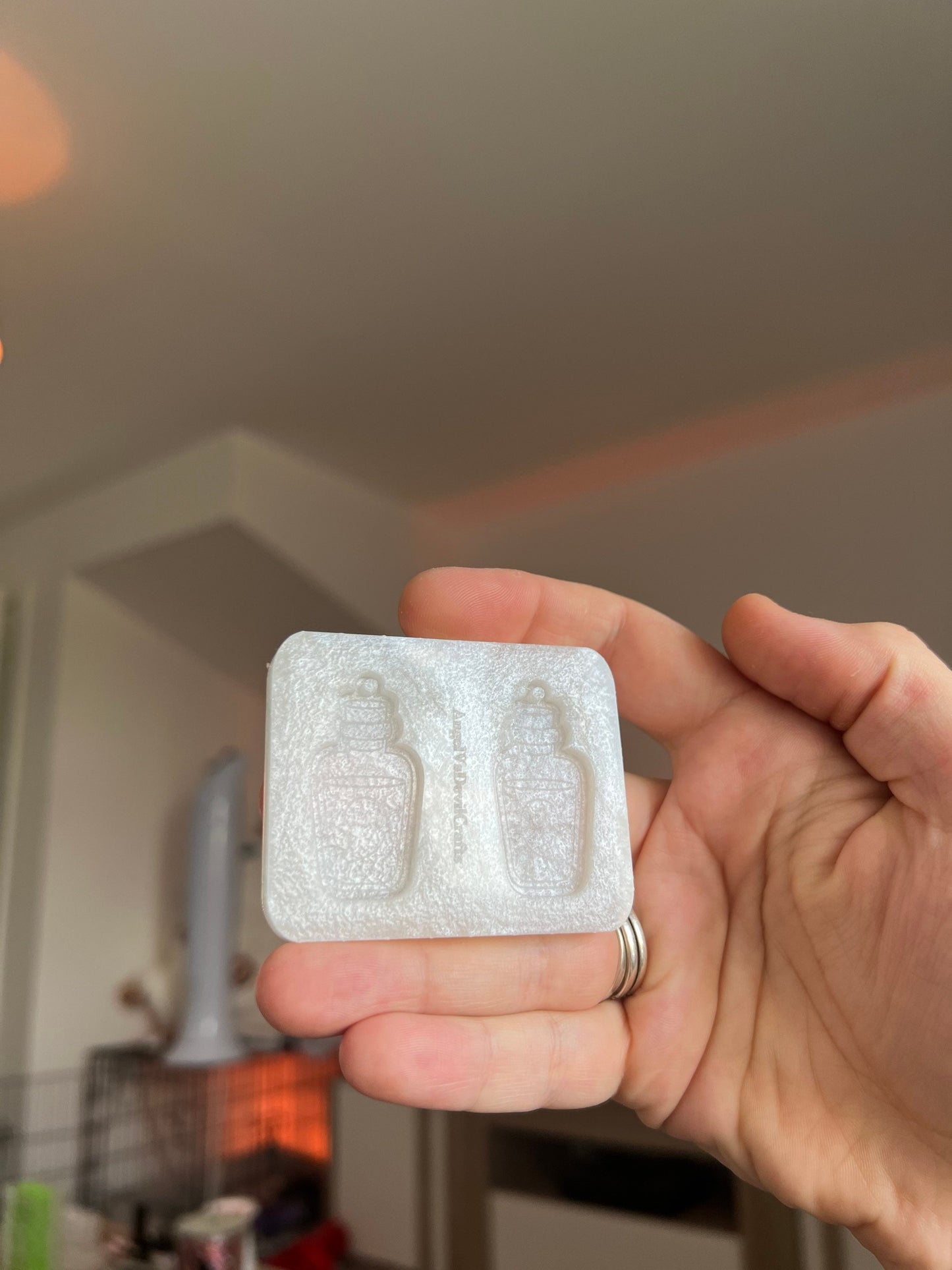 1.5 inch Cute Ghost Potions Silicone Mould