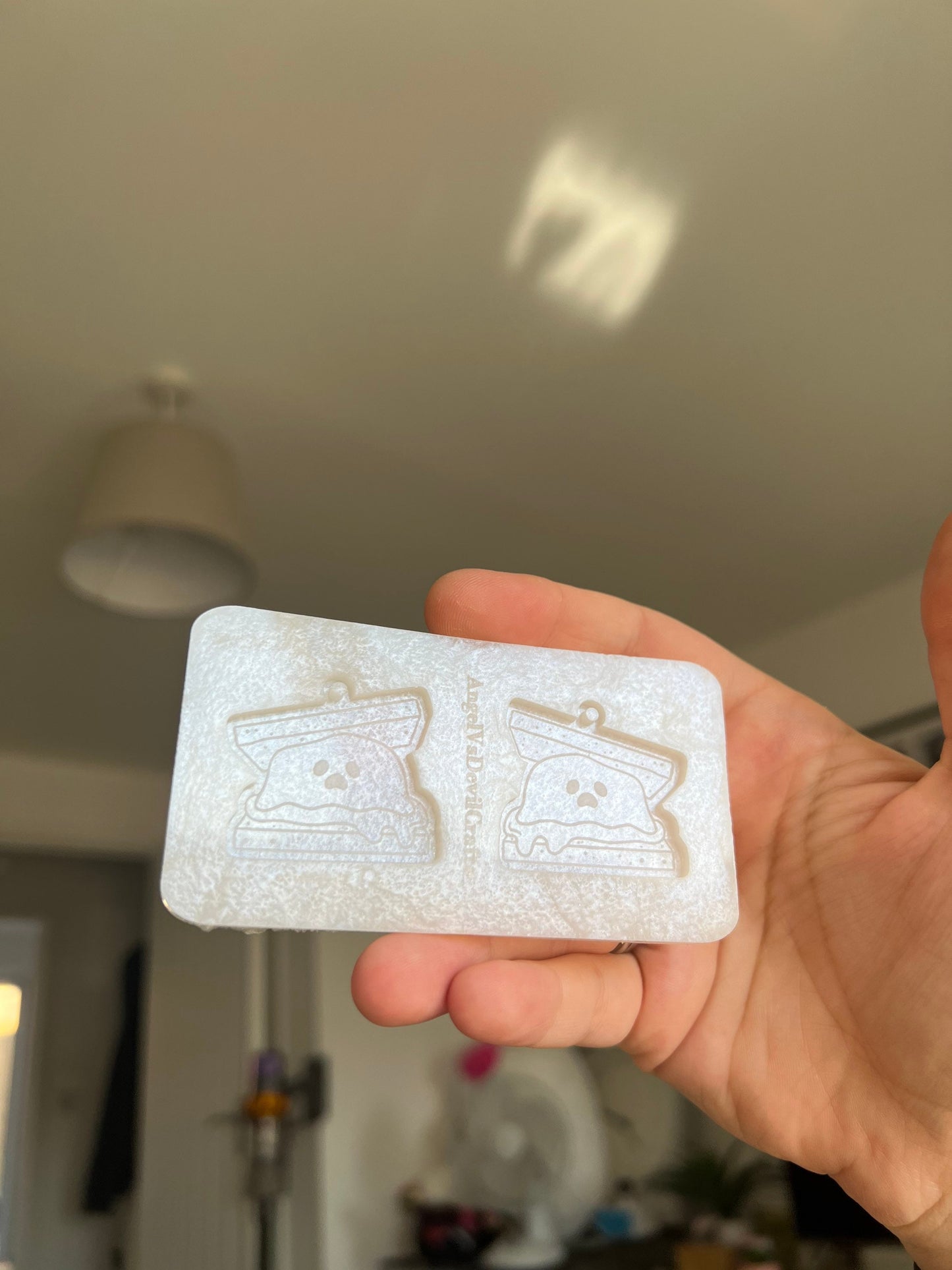 1.5 inch Spooky S’mores Silicone Mould