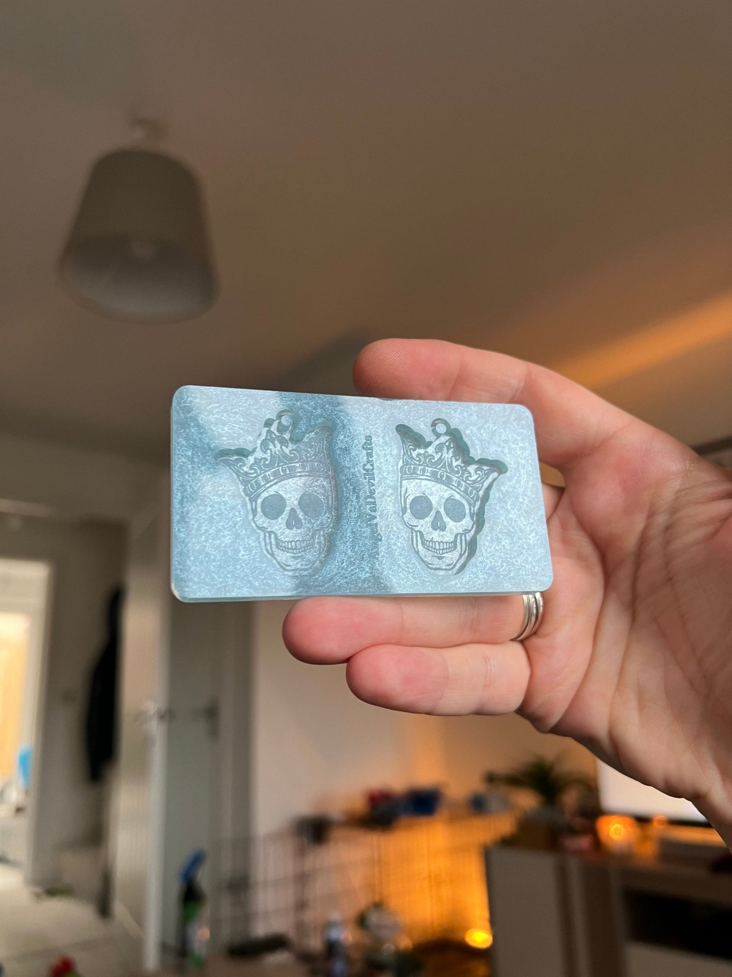 1.5 inch Crown Skulls Silicone Mould